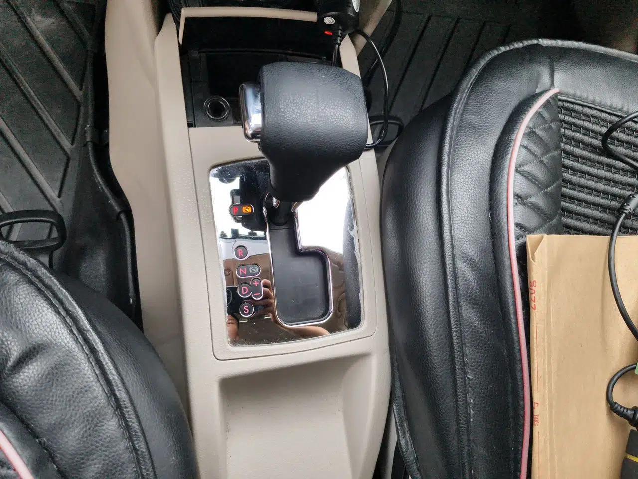Volkswagen Polo 2011 Jingqu 1.6L Automatic Siku Edition — миниатюра 14