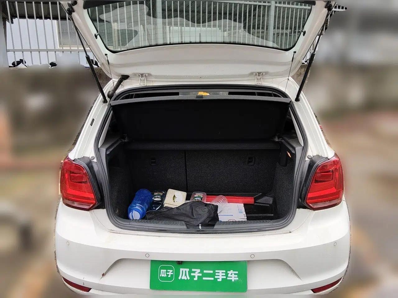 Volkswagen Polo 2016 1.6L Automatic Comfort Model — миниатюра 19