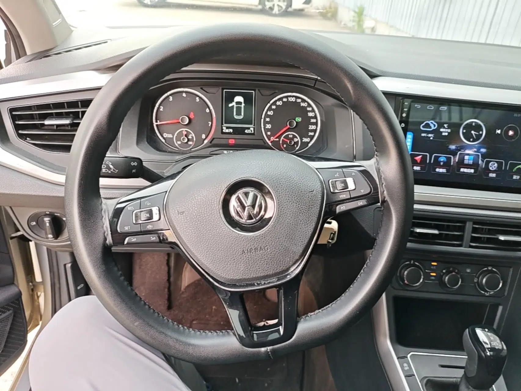Volkswagen Polo 2019 Plus 1.5L Automatic Panoramic Enjoyment Edition — миниатюра 18