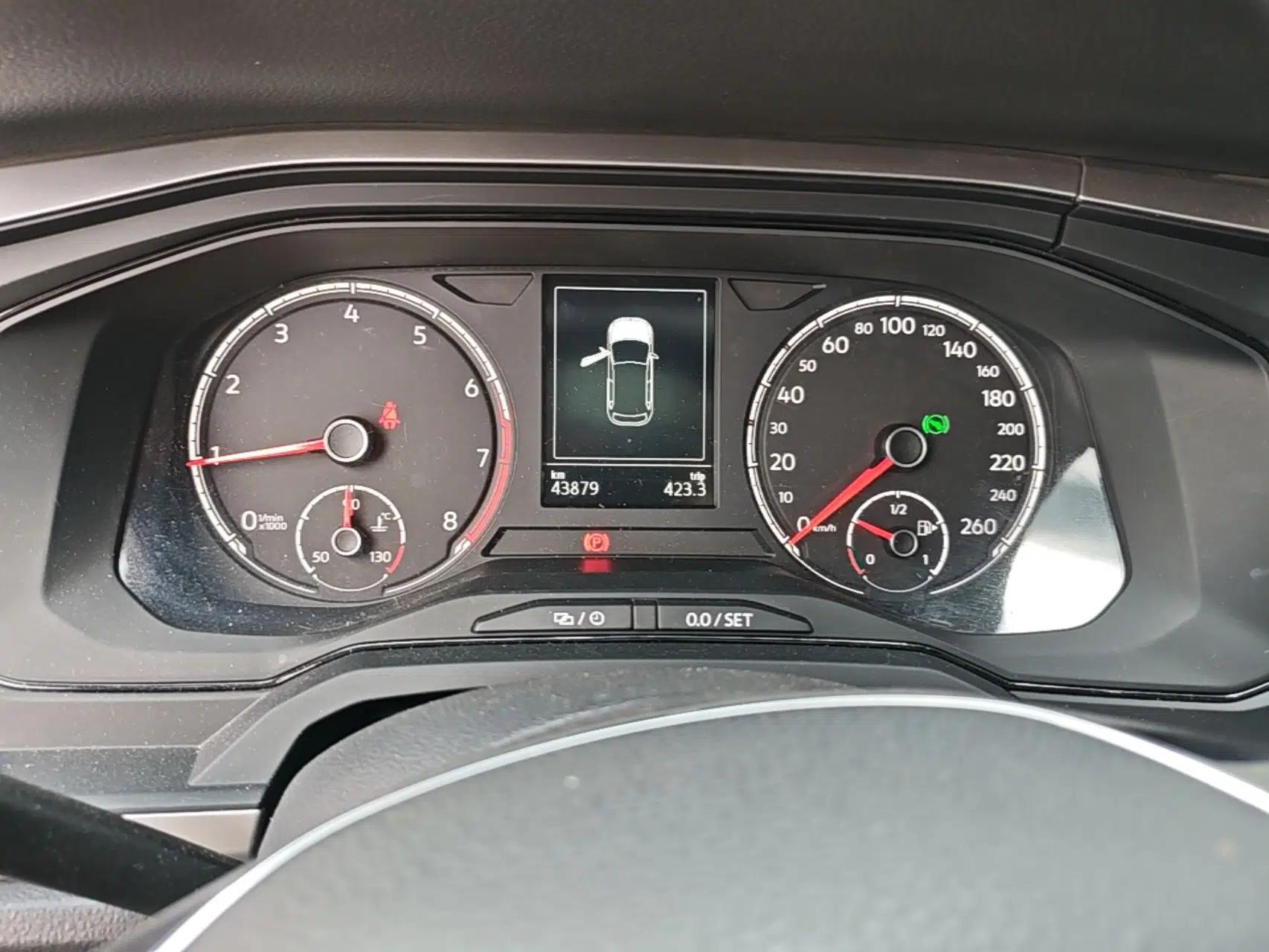 Volkswagen Polo 2019 Plus 1.5L Automatic Panoramic Enjoyment Edition — миниатюра 19