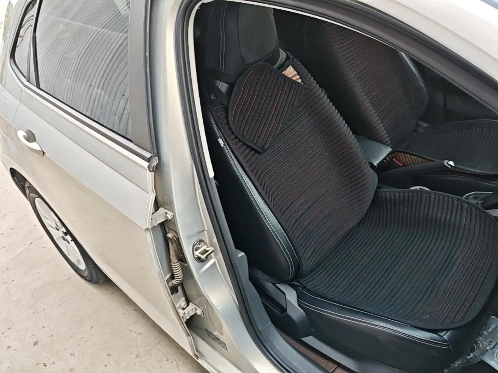 Volkswagen Polo 2019 Plus 1.5L Automatic Panoramic Enjoyment Edition — миниатюра 24