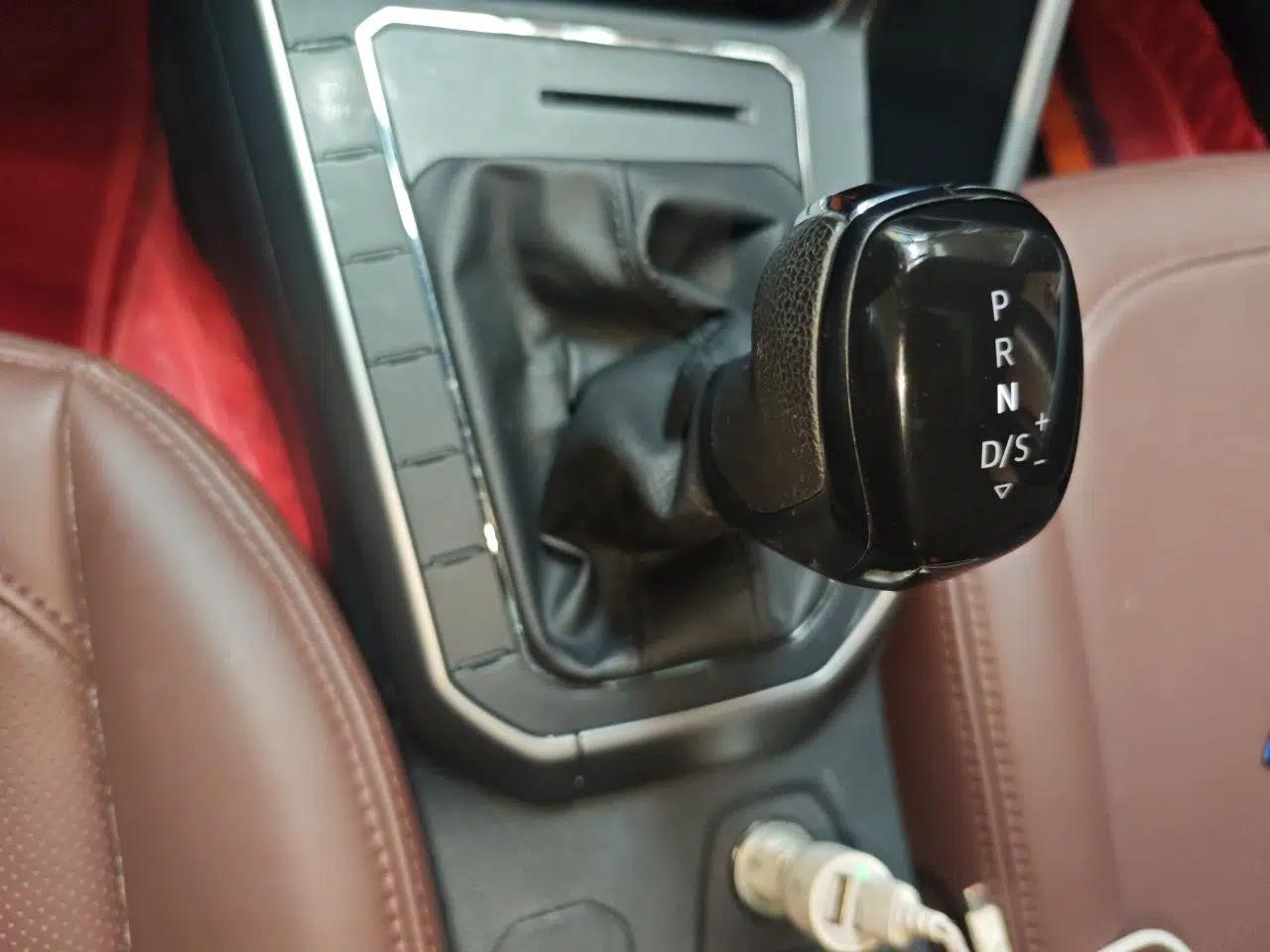Volkswagen Polo 2019 Plus 1.5L Automatic Panoramic Enjoyment Edition — миниатюра 14