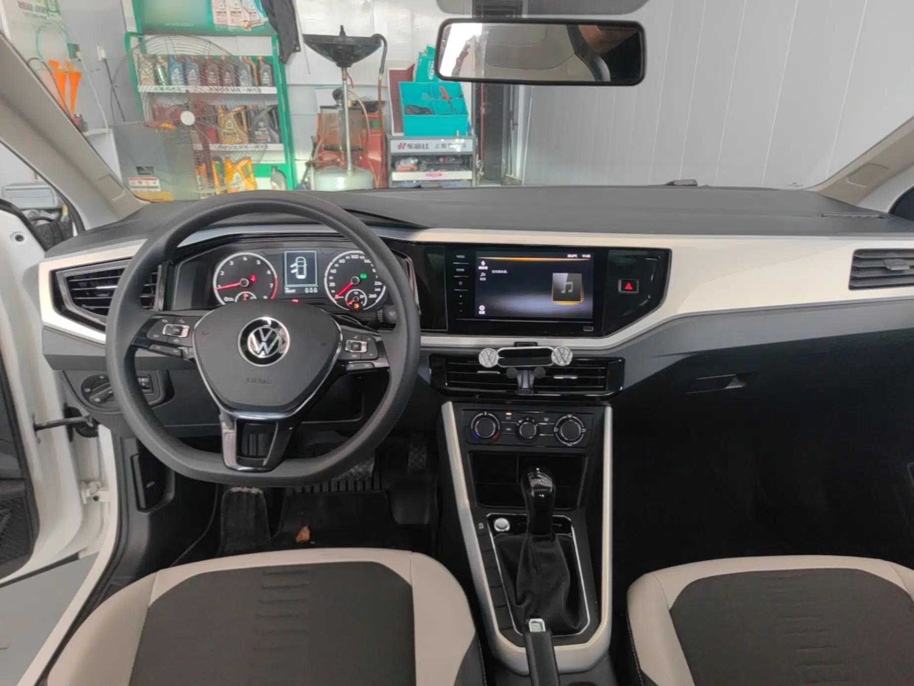 Volkswagen Polo 2021 Plus 1.5L Automatic Colorful Tech Edition — миниатюра 12