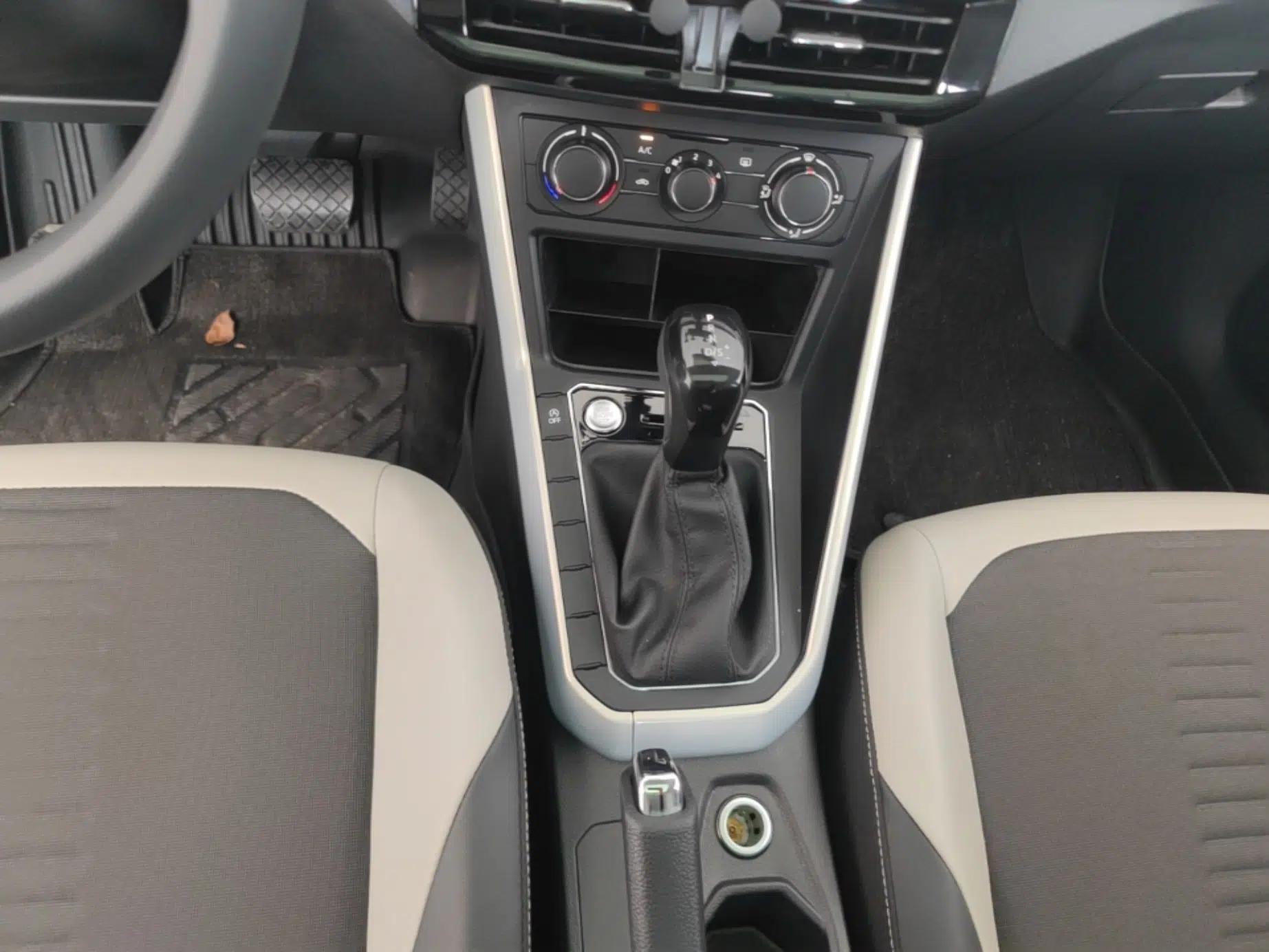 Volkswagen Polo 2021 Plus 1.5L Automatic Colorful Tech Edition — миниатюра 16