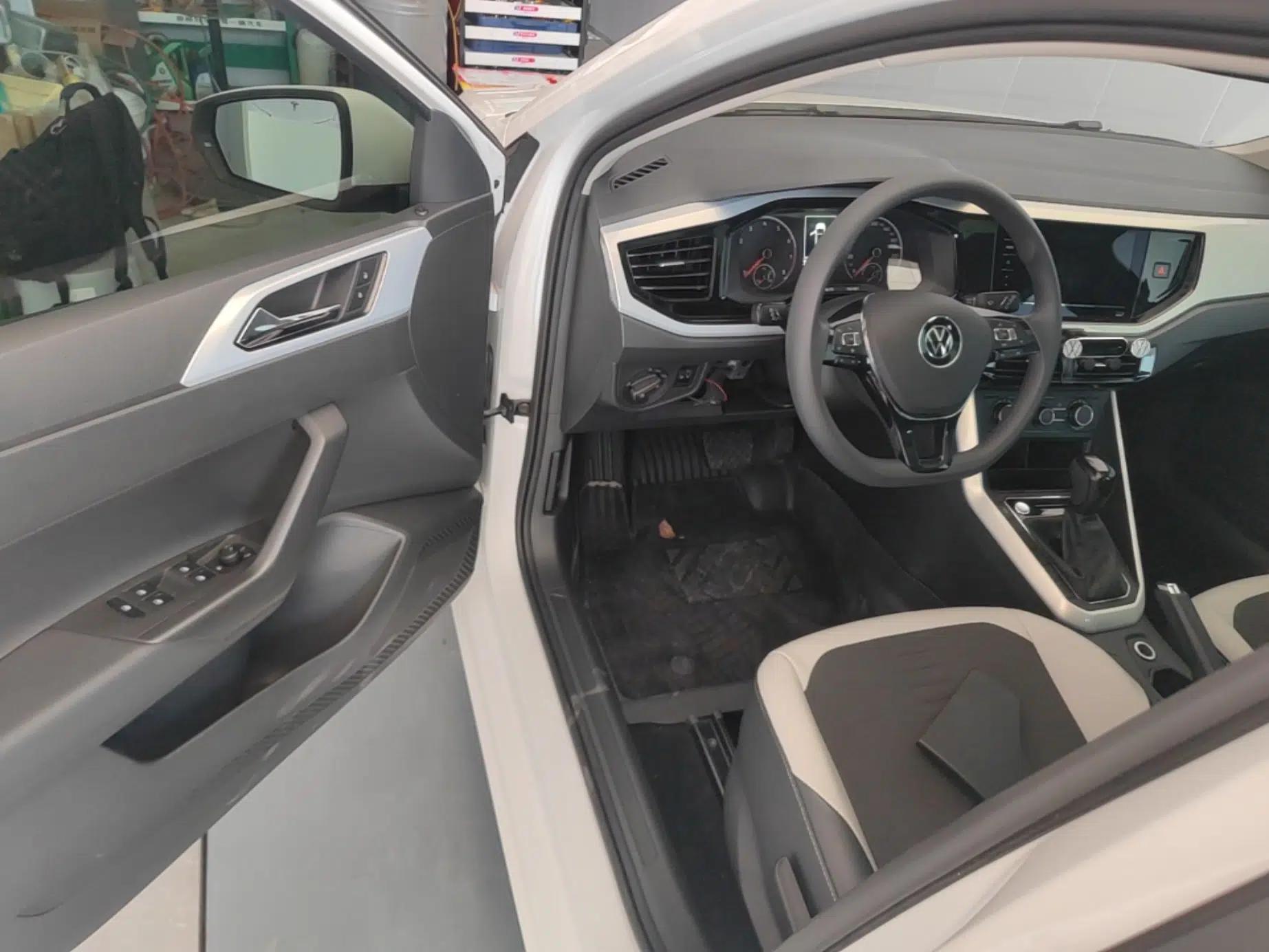 Volkswagen Polo 2021 Plus 1.5L Automatic Colorful Tech Edition — миниатюра 18