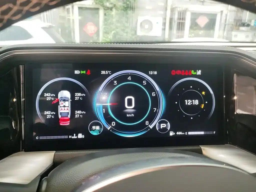Trumpchi GS8 2025 Navigator Series 2.0TGDI 2WD Luxury 5-Seater — миниатюра 7