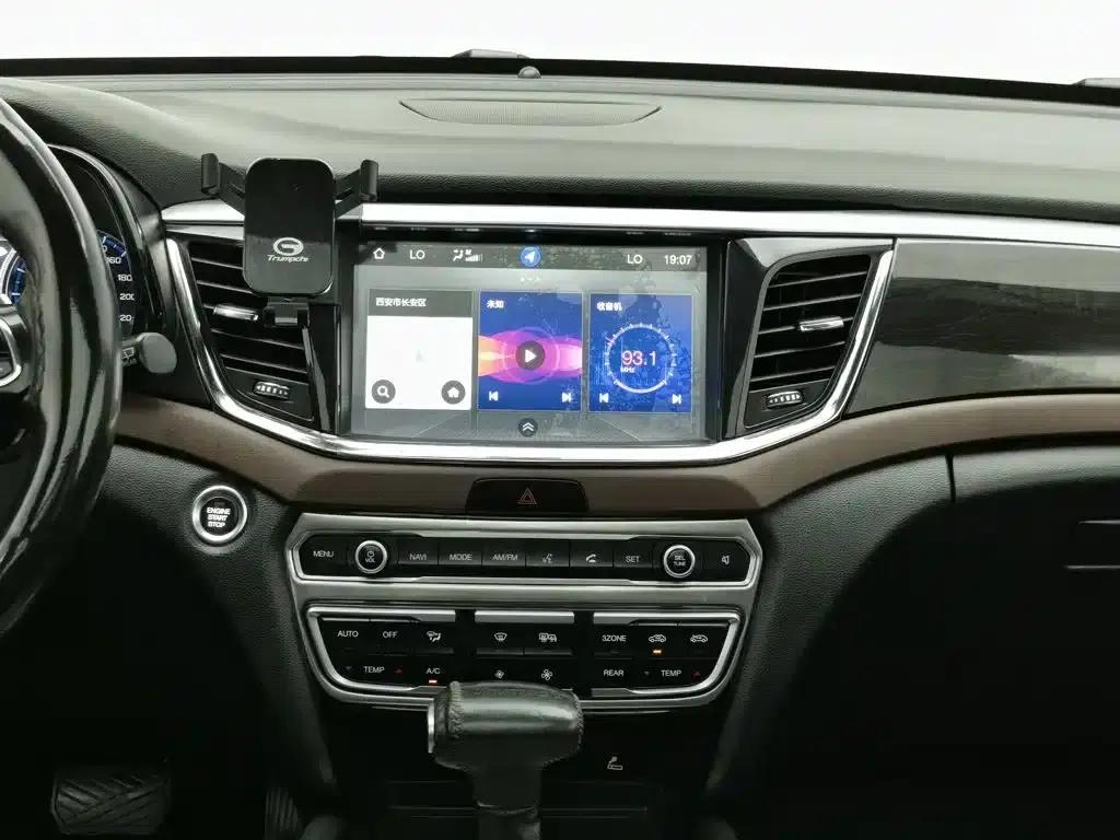 Trumpchi GS8 2017 320T 2WD Luxury Intelligent Connected Edition (7-seater) — миниатюра 12