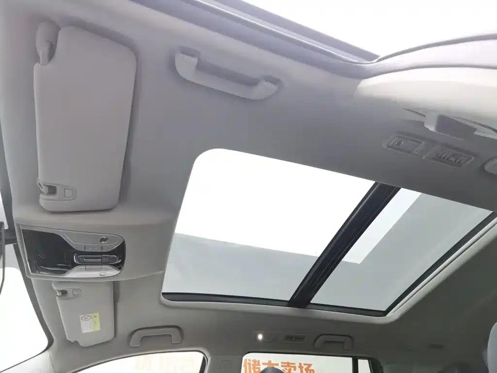 Trumpchi GS8 2017 320T 2WD Luxury Intelligent Connected Edition (7-seater) — миниатюра 14