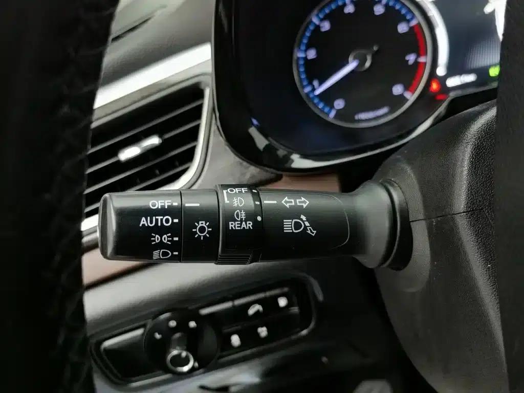 Trumpchi GS8 2017 320T 2WD Luxury Intelligent Connected Edition (7-seater) — миниатюра 21