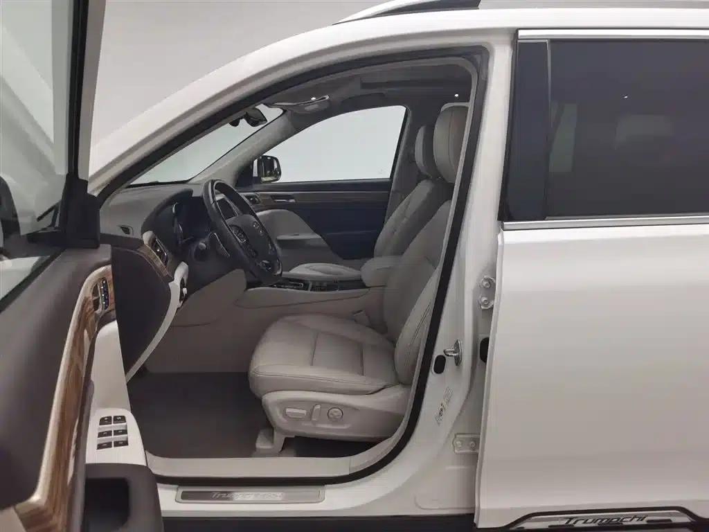 Trumpchi GS8 2017 320T 2WD Luxury Intelligent Connected Edition (7-seater) — миниатюра 10