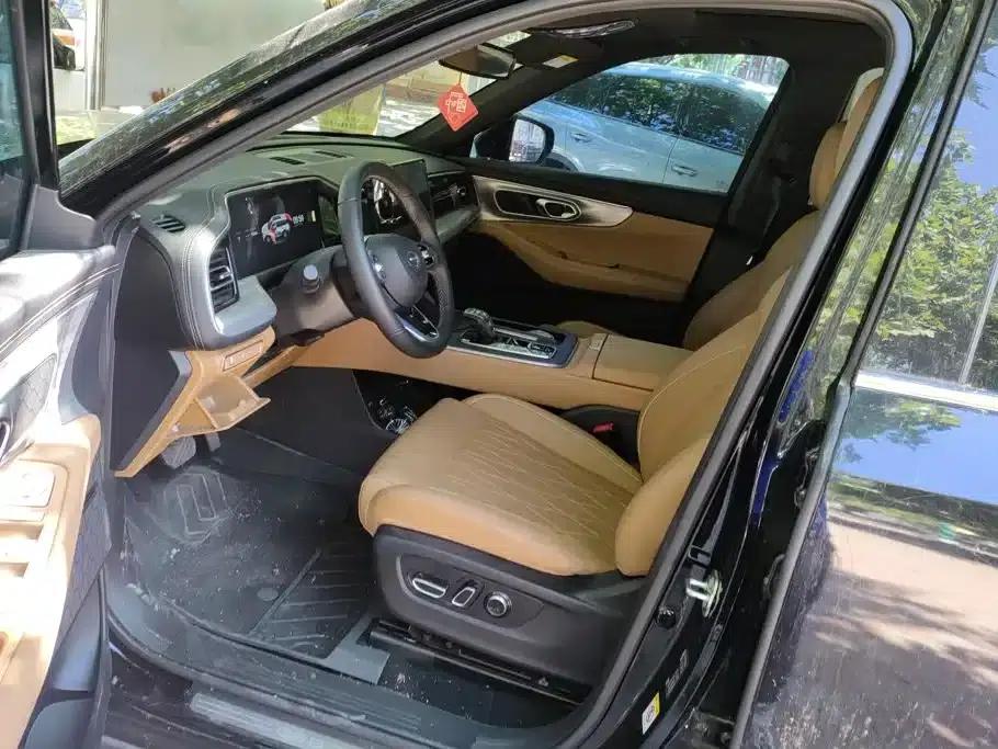 Trumpchi GS8 2025 Navigator Series 2.0TGDI 2WD Luxury 5-Seater — миниатюра 9