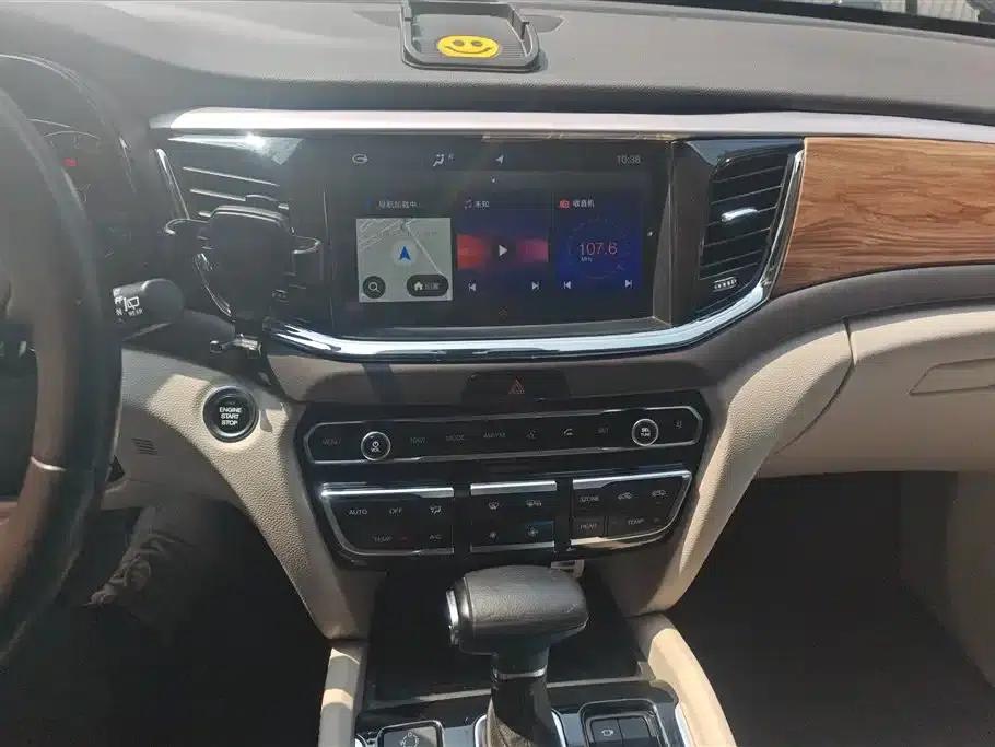 Trumpchi GS8 2017 320T 2WD Luxury Intelligent Connected Edition (7-seater) — миниатюра 12