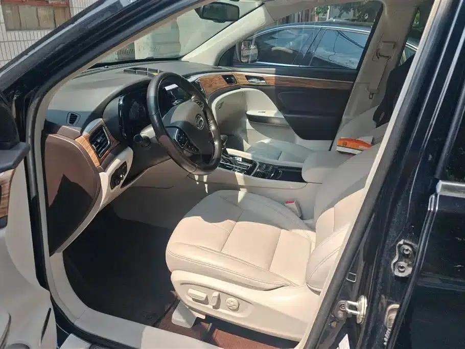 Trumpchi GS8 2017 320T 2WD Luxury Intelligent Connected Edition (7-seater) — миниатюра 8