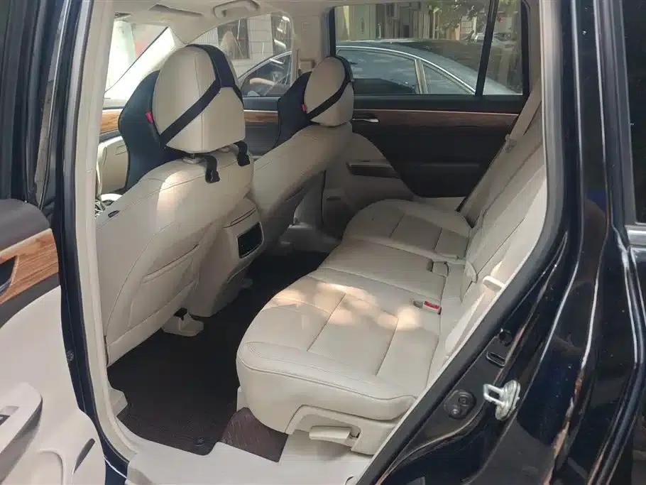 Trumpchi GS8 2017 320T 2WD Luxury Intelligent Connected Edition (7-seater) — миниатюра 10