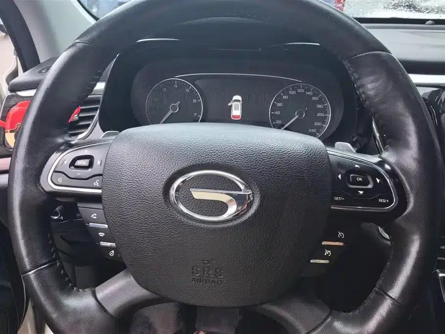 Trumpchi GS8 2017 320T 2WD Luxury Intelligent Connected Edition (7-seater) — миниатюра 15