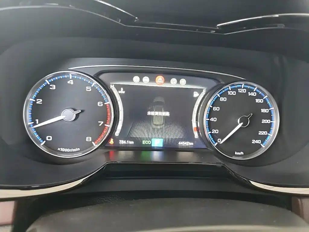 Trumpchi GS8 2017 320T 2WD Luxury Intelligent Connected Edition (7-seater) — миниатюра 12