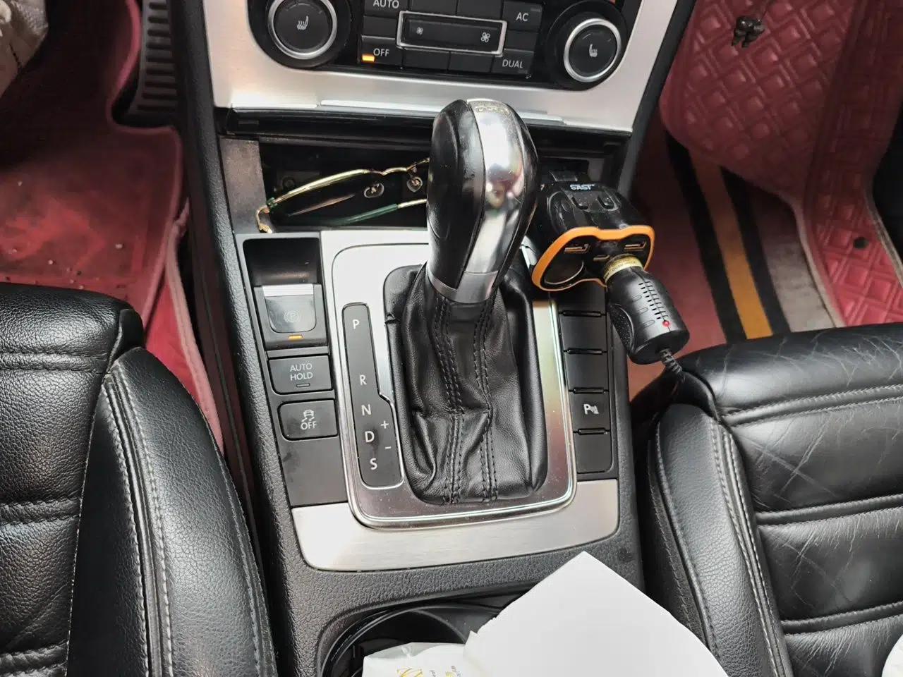 Volkswagen FAW-Volkswagen CC 2012 1.8TSI Prestige Model — миниатюра 14