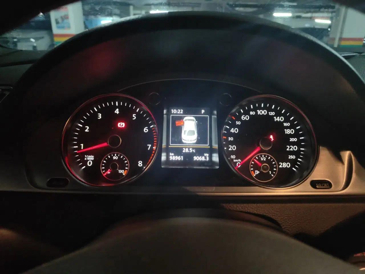 Volkswagen FAW-Volkswagen CC 2016 1.8TSI Luxury Model — миниатюра 11