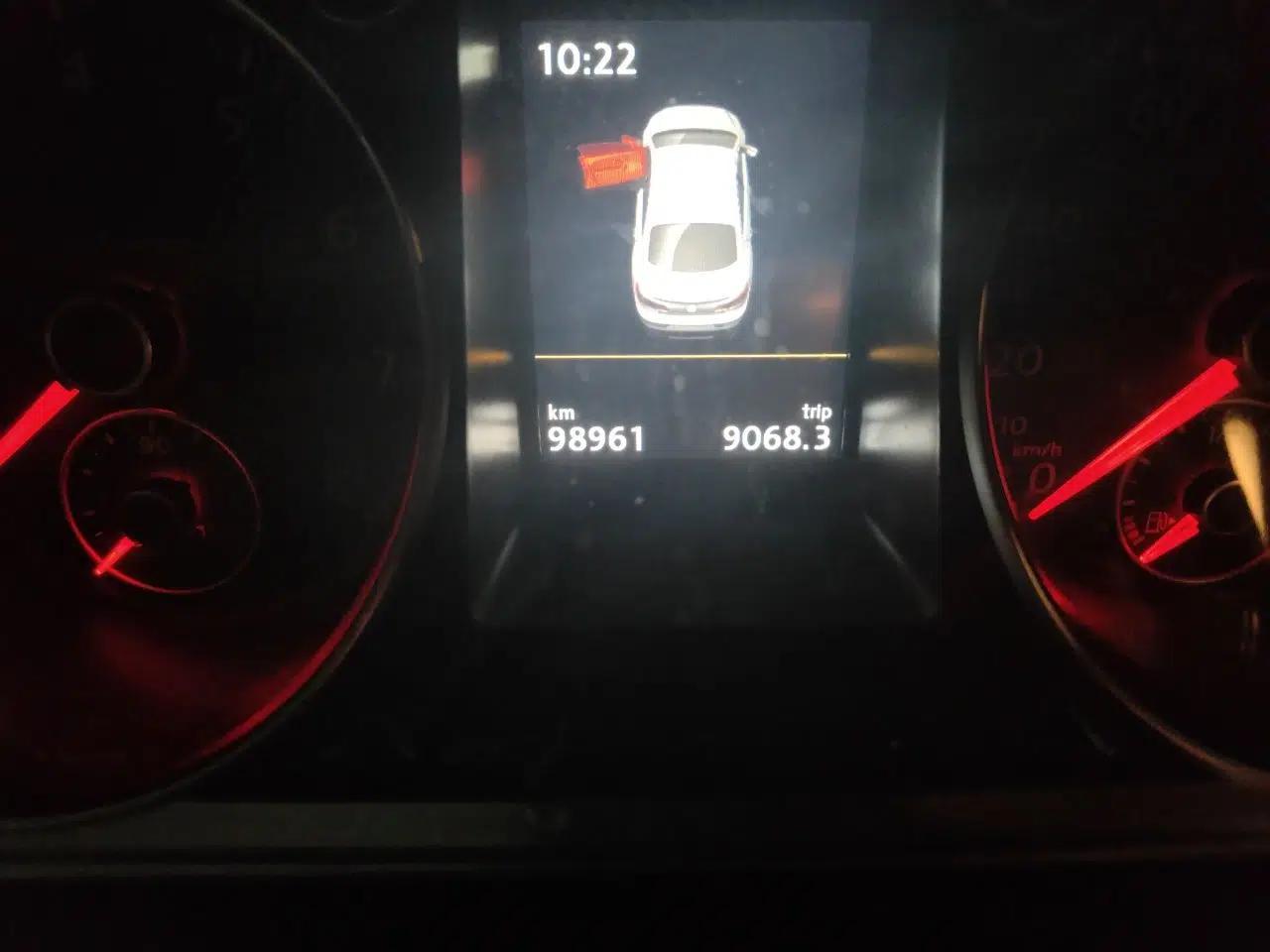 Volkswagen FAW-Volkswagen CC 2016 1.8TSI Luxury Model — миниатюра 12