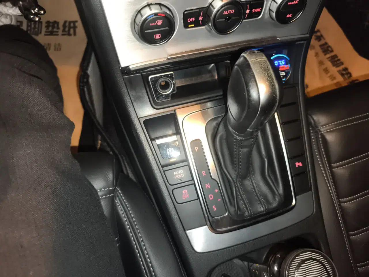 Volkswagen FAW-Volkswagen CC 2013 1.8TSI Prestige Model — миниатюра 14