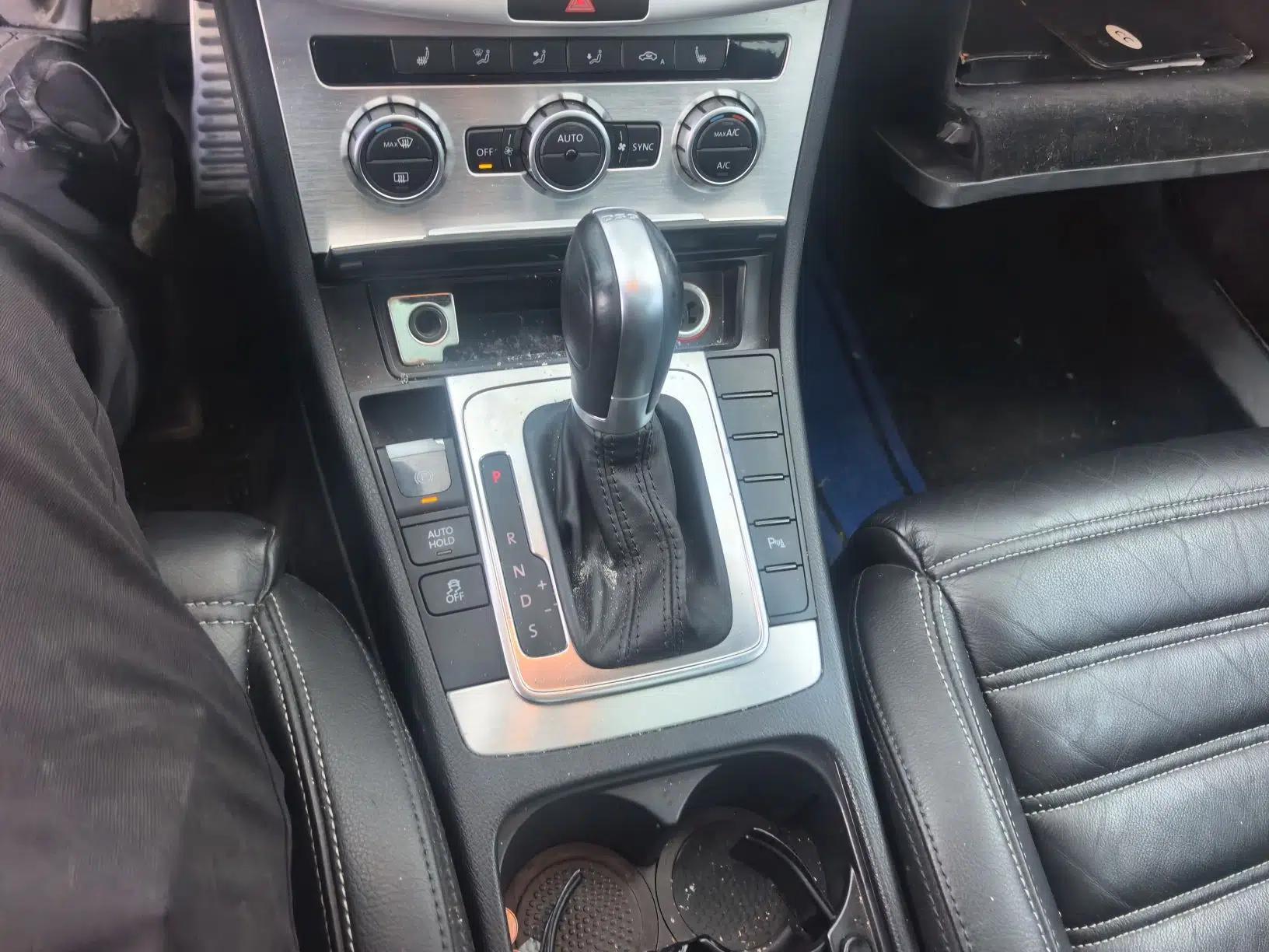 Volkswagen FAW-Volkswagen CC 2013 1.8TSI Prestige Model — миниатюра 14