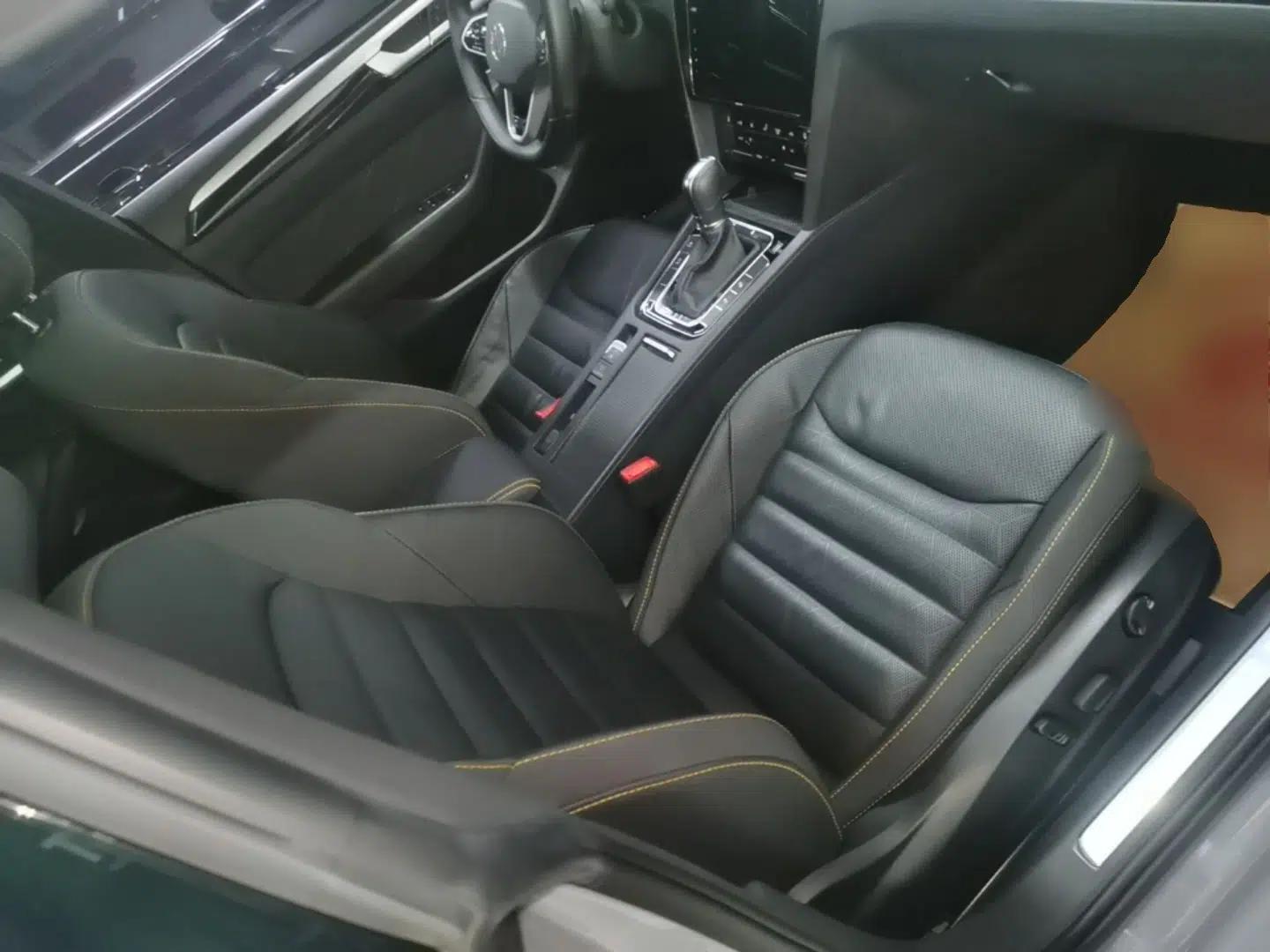 Volkswagen FAW-Volkswagen CC 2021 380TSI Striking Edition — миниатюра 19