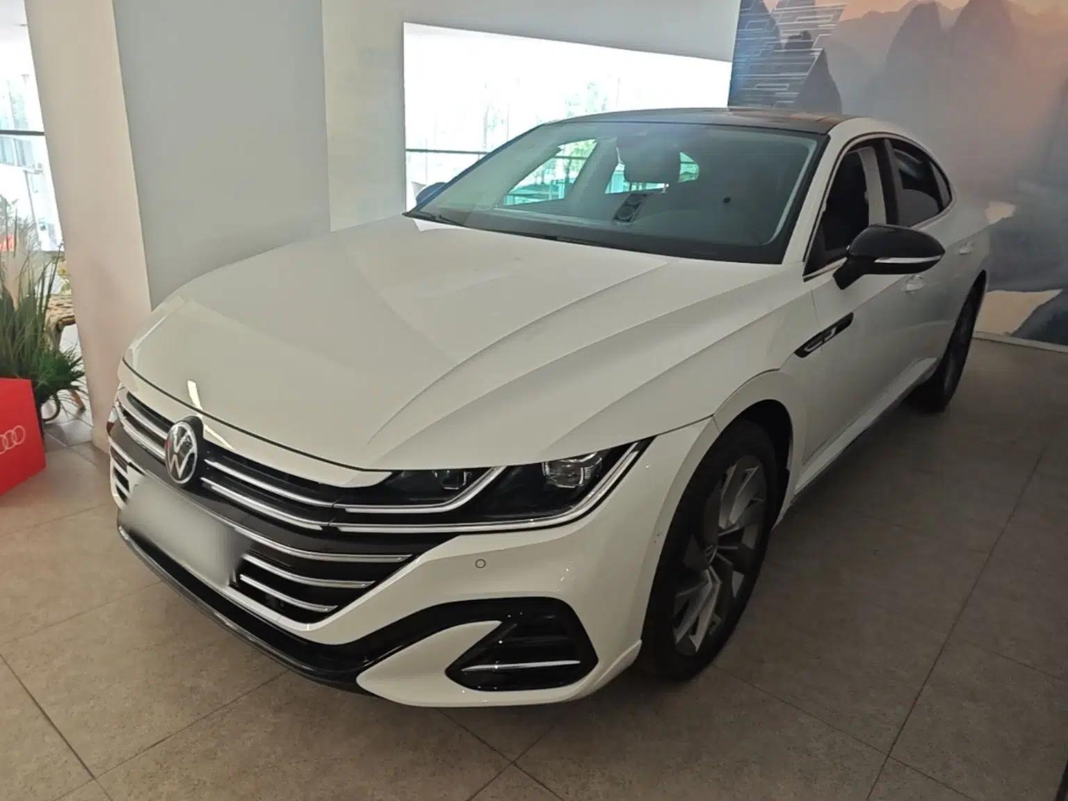 Volkswagen FAW-Volkswagen CC 2024 380TSI Striking All-Encompassing Edition — миниатюра 1