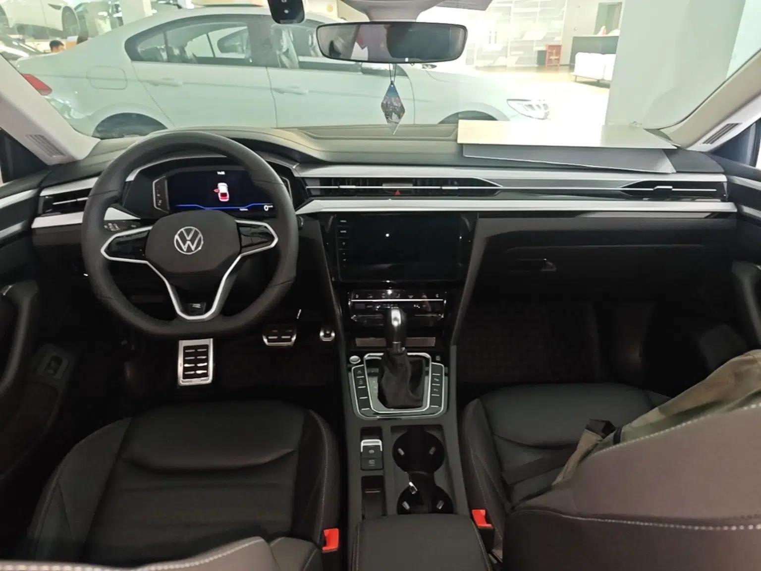 Volkswagen FAW-Volkswagen CC 2024 380TSI Striking All-Encompassing Edition — миниатюра 12