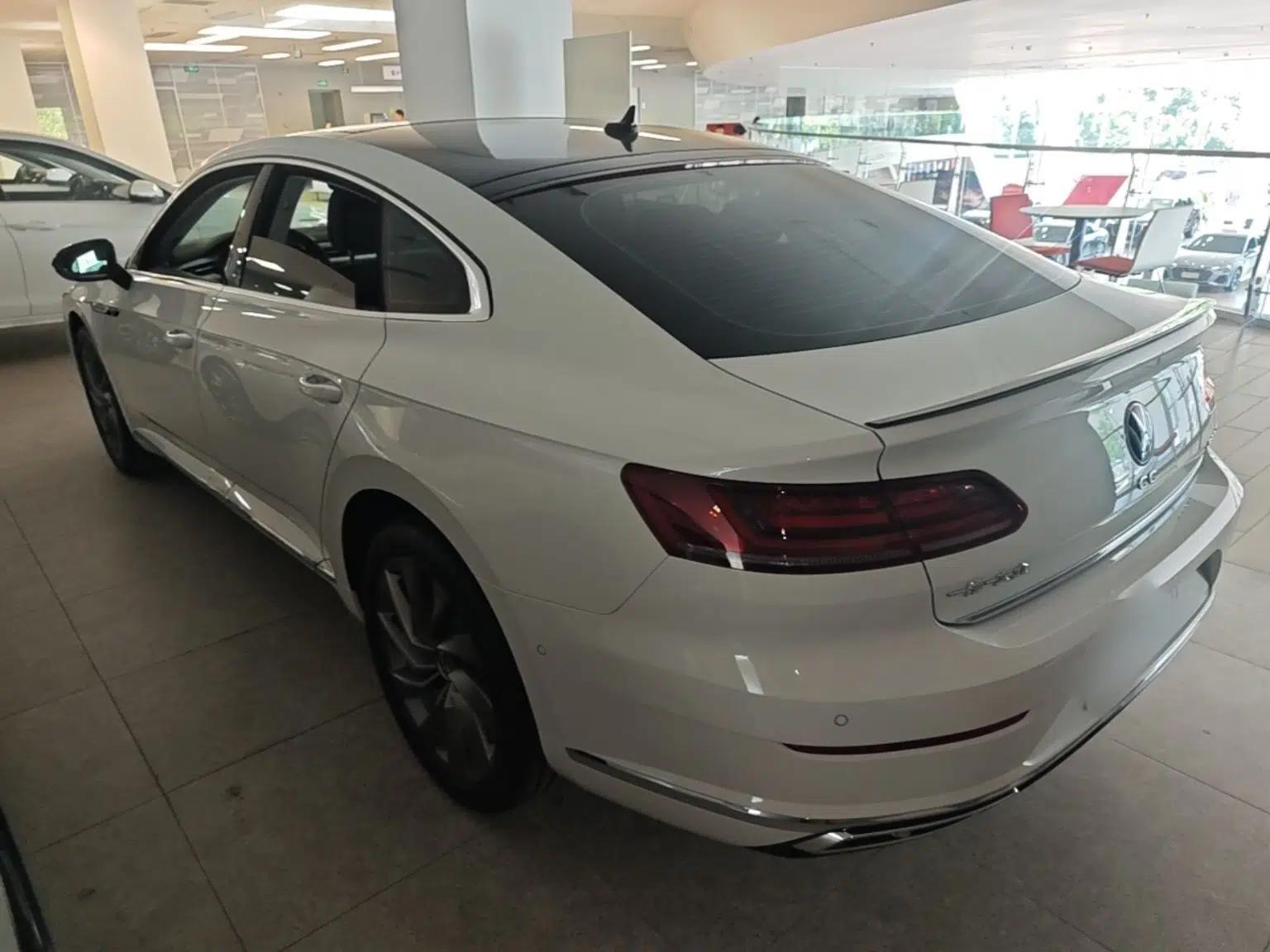 Volkswagen FAW-Volkswagen CC 2024 380TSI Striking All-Encompassing Edition — миниатюра 4