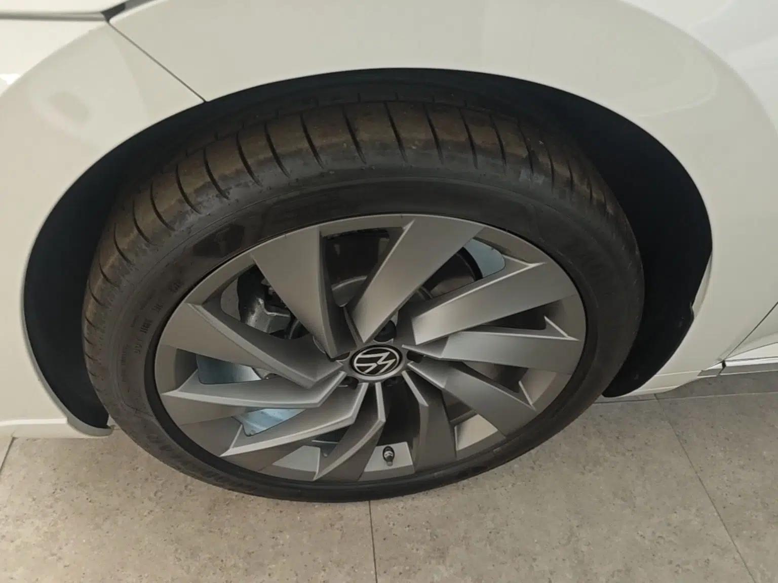 Volkswagen FAW-Volkswagen CC 2024 380TSI Striking All-Encompassing Edition — миниатюра 10
