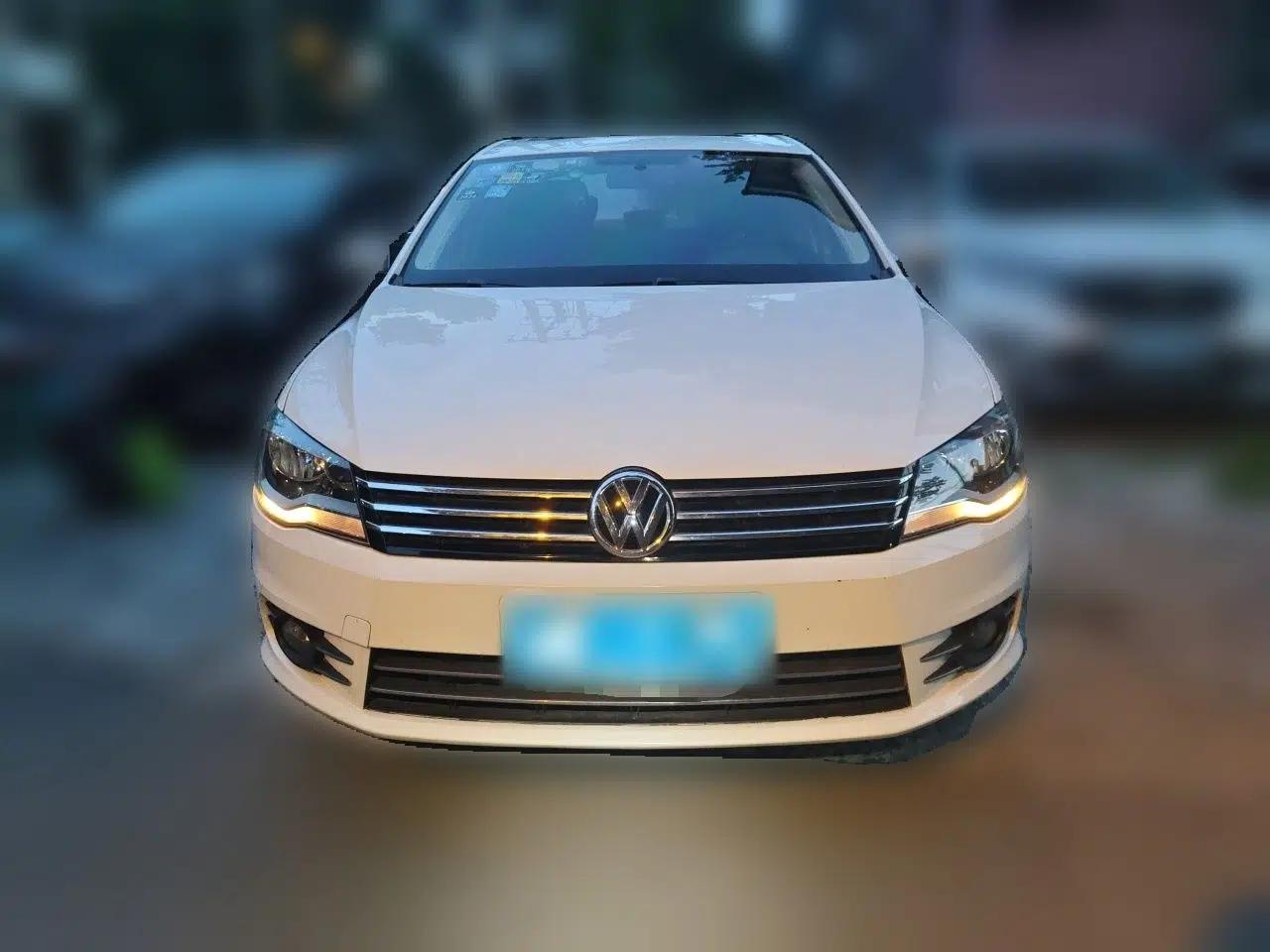 Volkswagen Bora 2014 1.6L Automatic Comfort Model — миниатюра 2