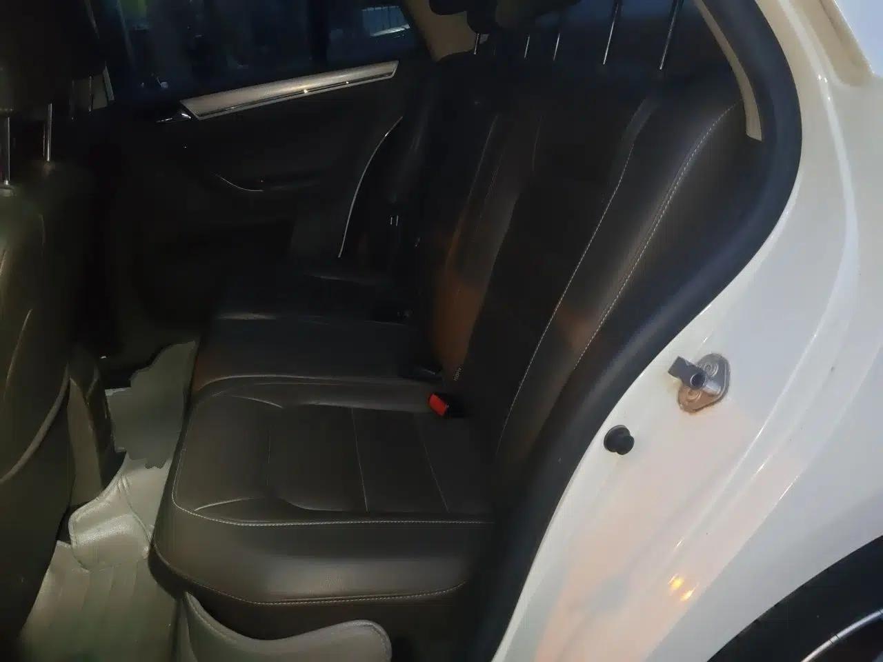 Volkswagen Bora 2014 1.6L Automatic Comfort Model — миниатюра 17