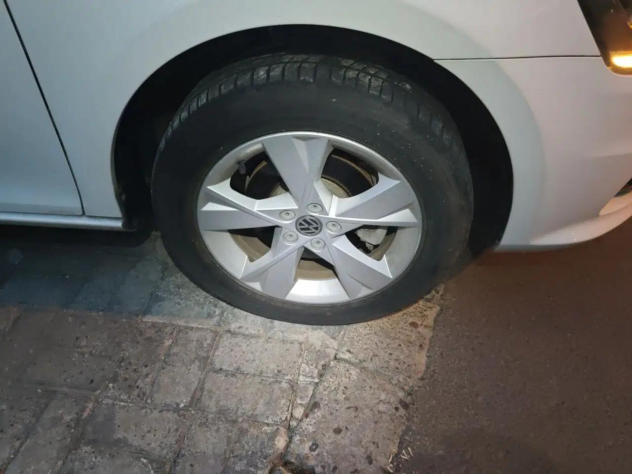 Volkswagen Bora 2014 1.6L Automatic Comfort Model — миниатюра 8