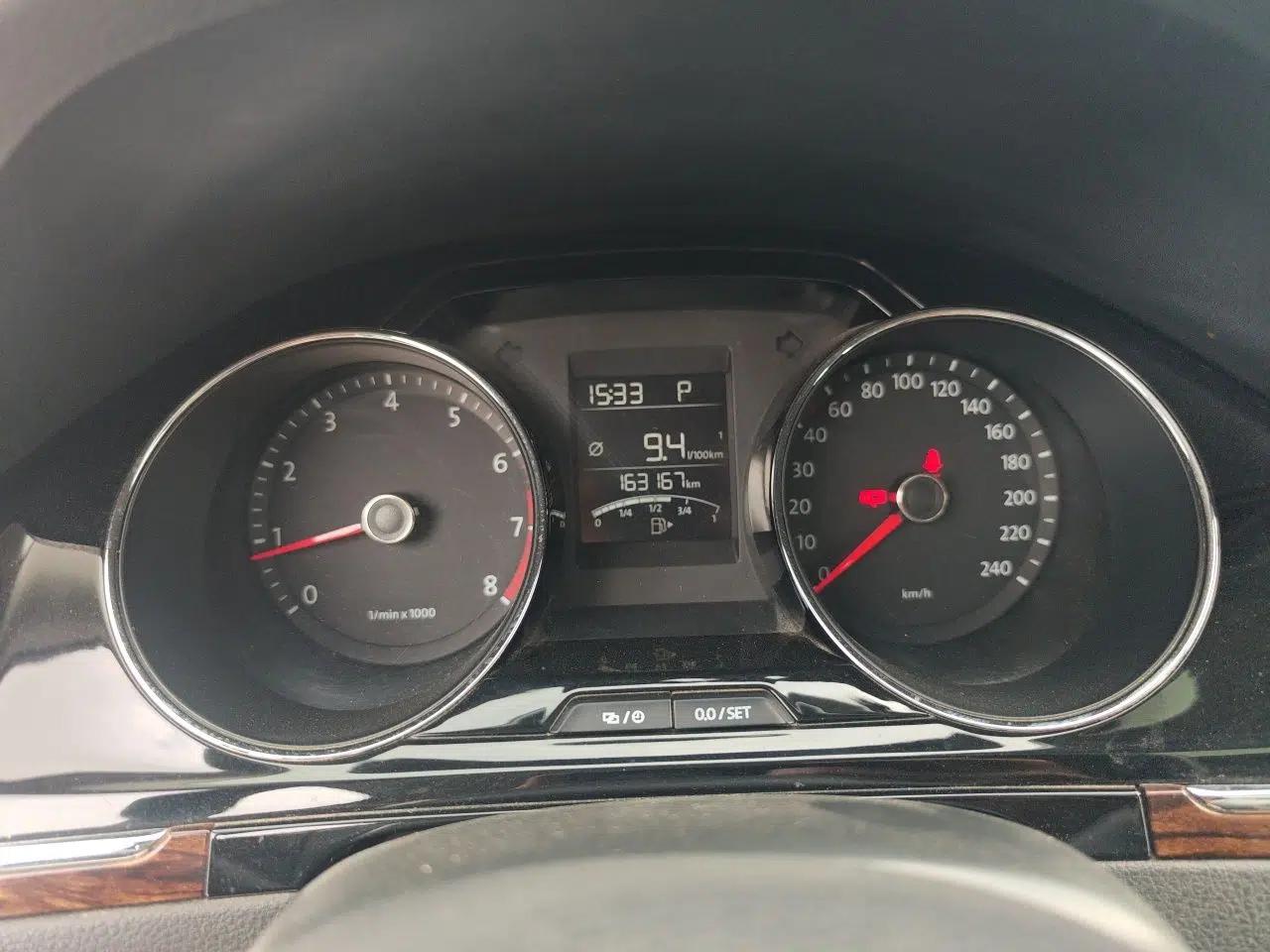 Volkswagen Bora 2013 1.4T Automatic Luxury Model — миниатюра 11