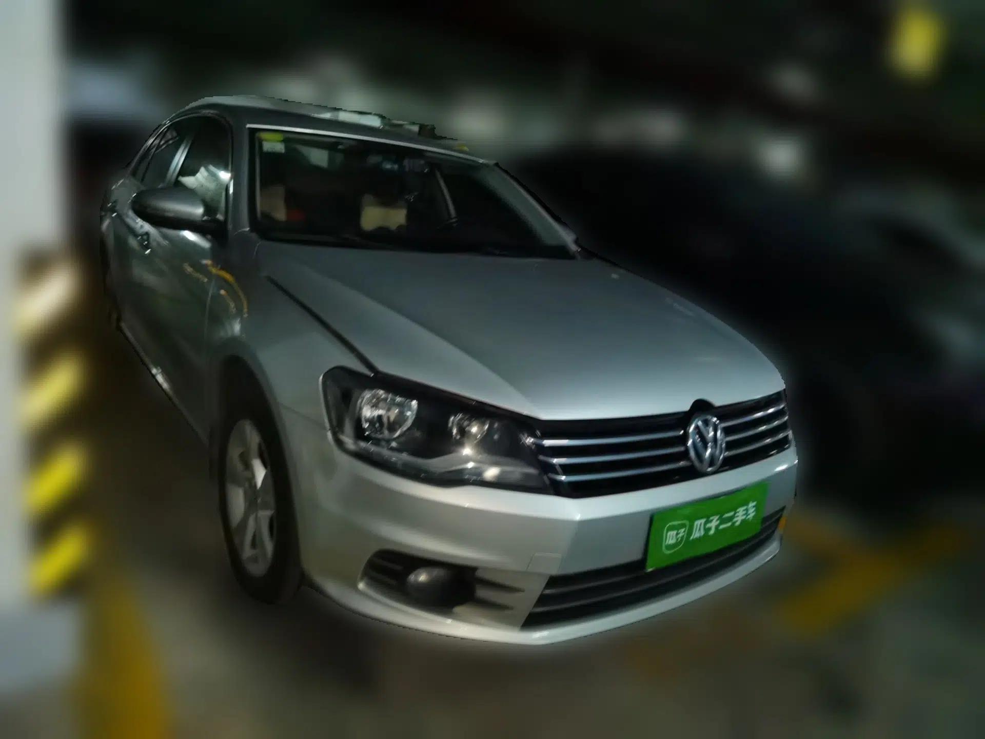 Volkswagen Bora 2014 1.6L Automatic Comfort Model — миниатюра 3