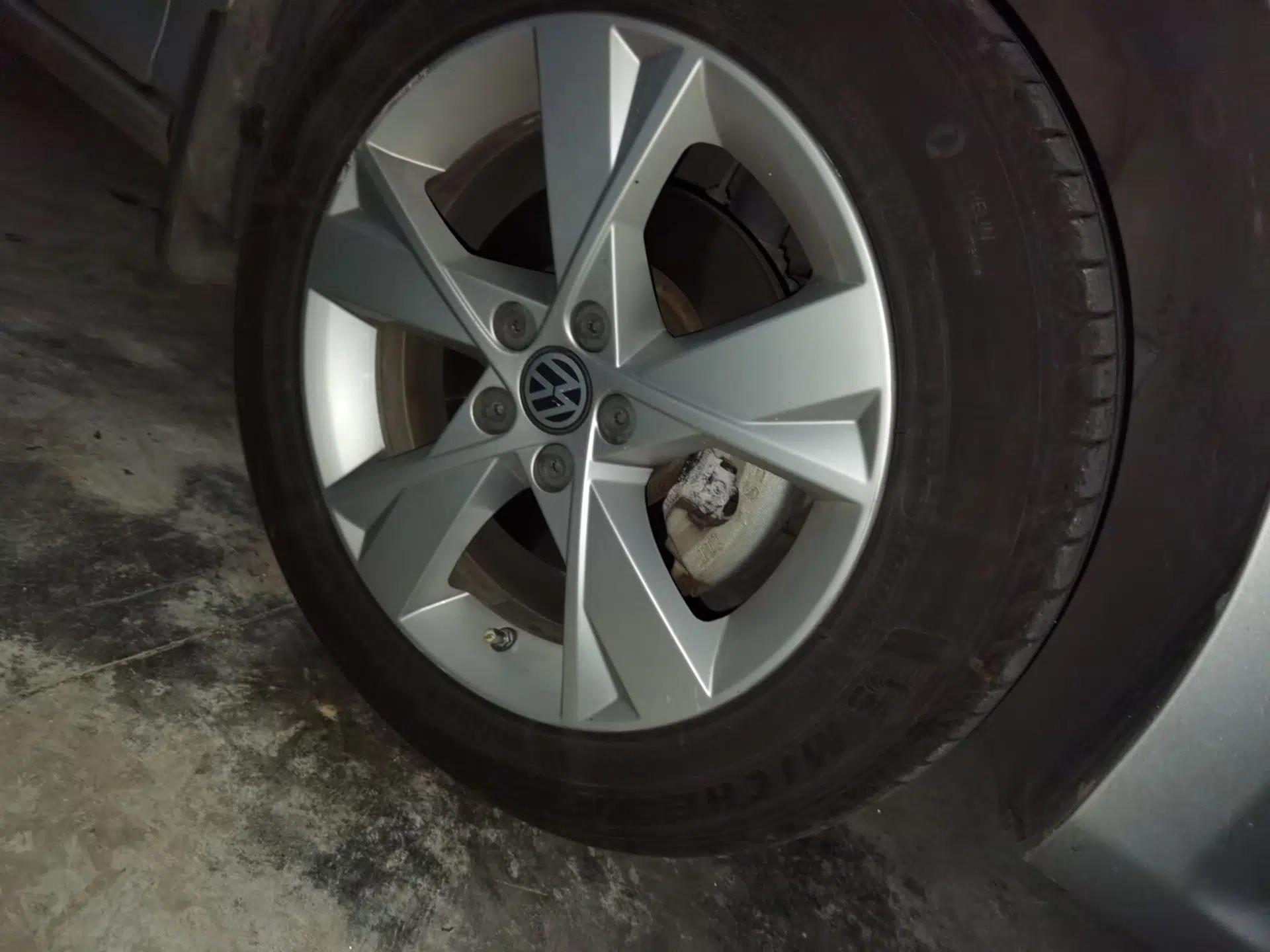 Volkswagen Bora 2014 1.6L Automatic Comfort Model — миниатюра 8