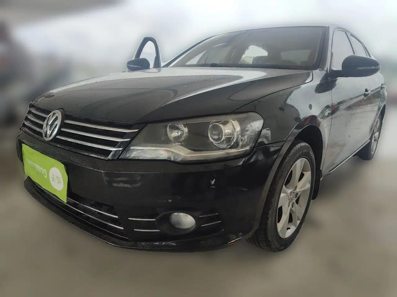 Volkswagen Bora 2014 1.6L Automatic Comfort Model — миниатюра 1
