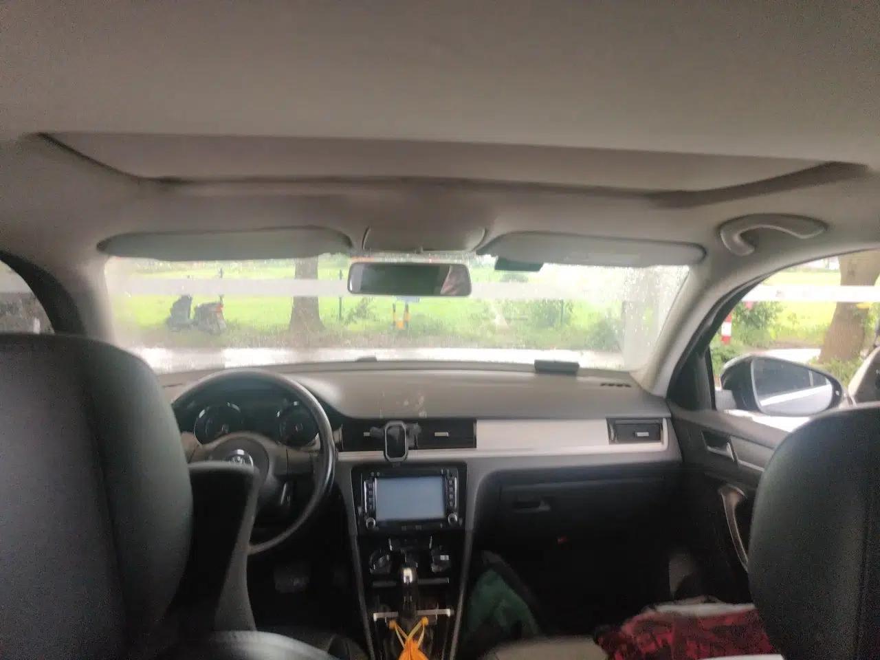 Volkswagen Bora 2014 1.6L Automatic Comfort Model — миниатюра 18