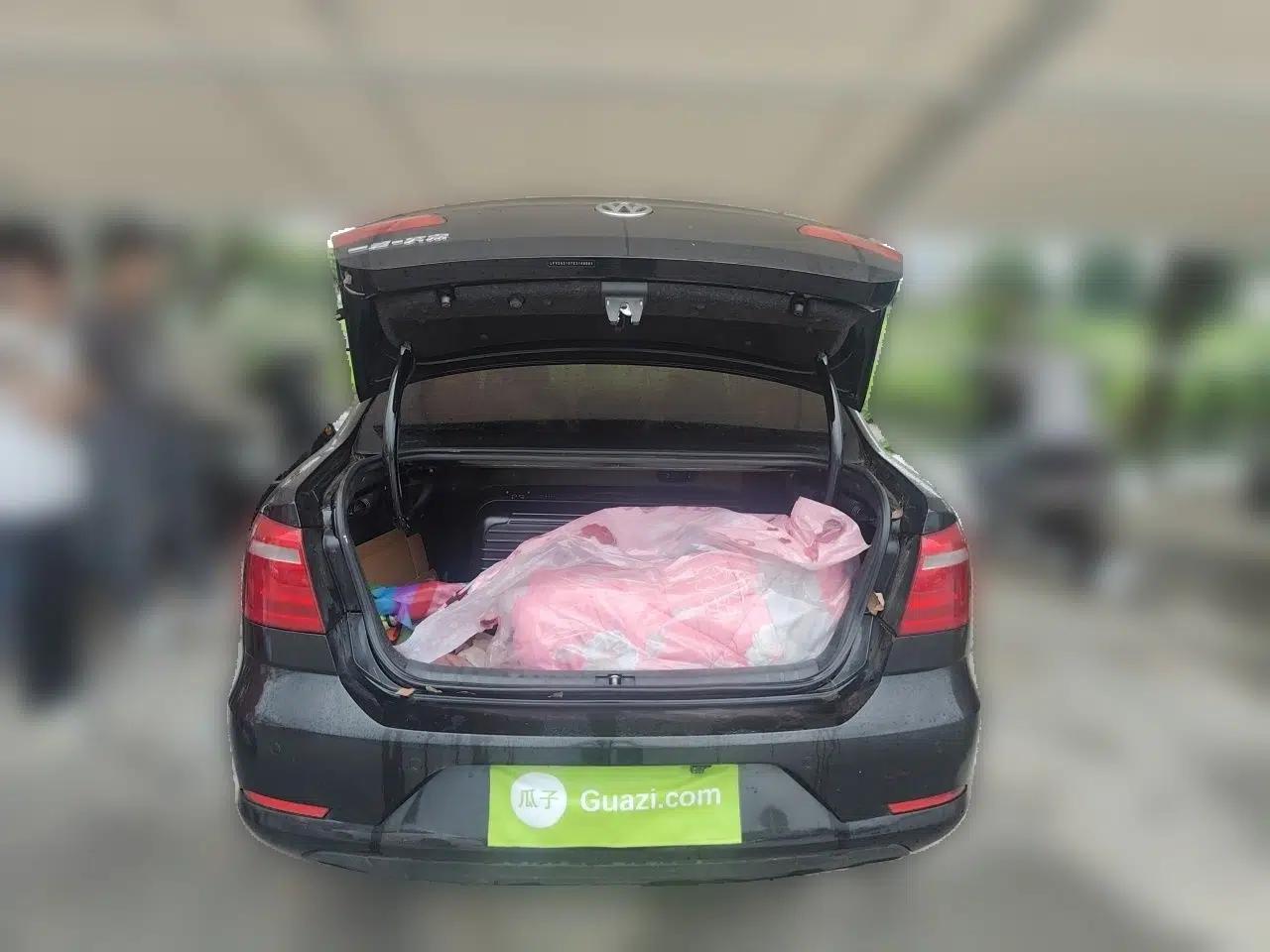 Volkswagen Bora 2014 1.6L Automatic Comfort Model — миниатюра 19