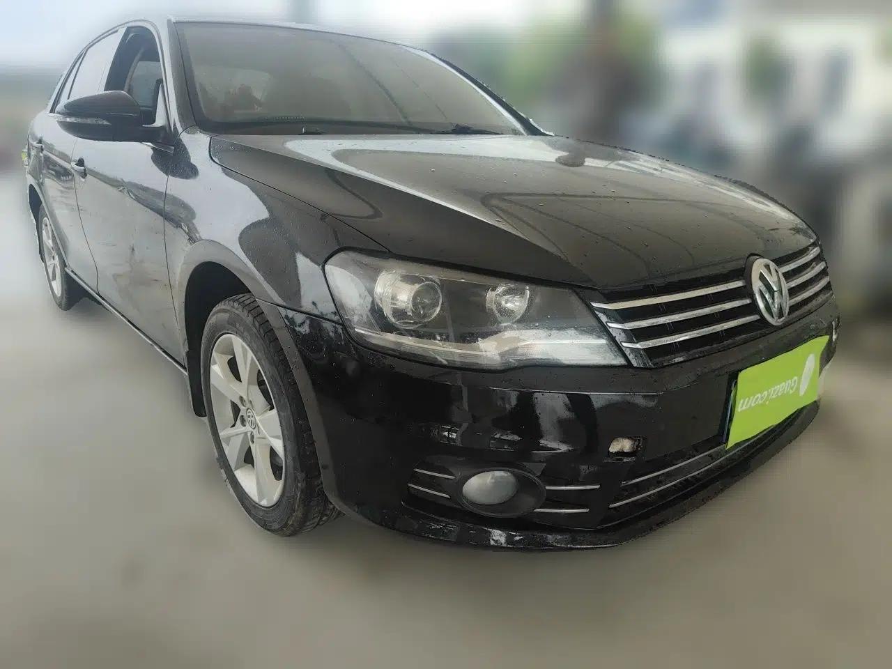 Volkswagen Bora 2014 1.6L Automatic Comfort Model — миниатюра 3