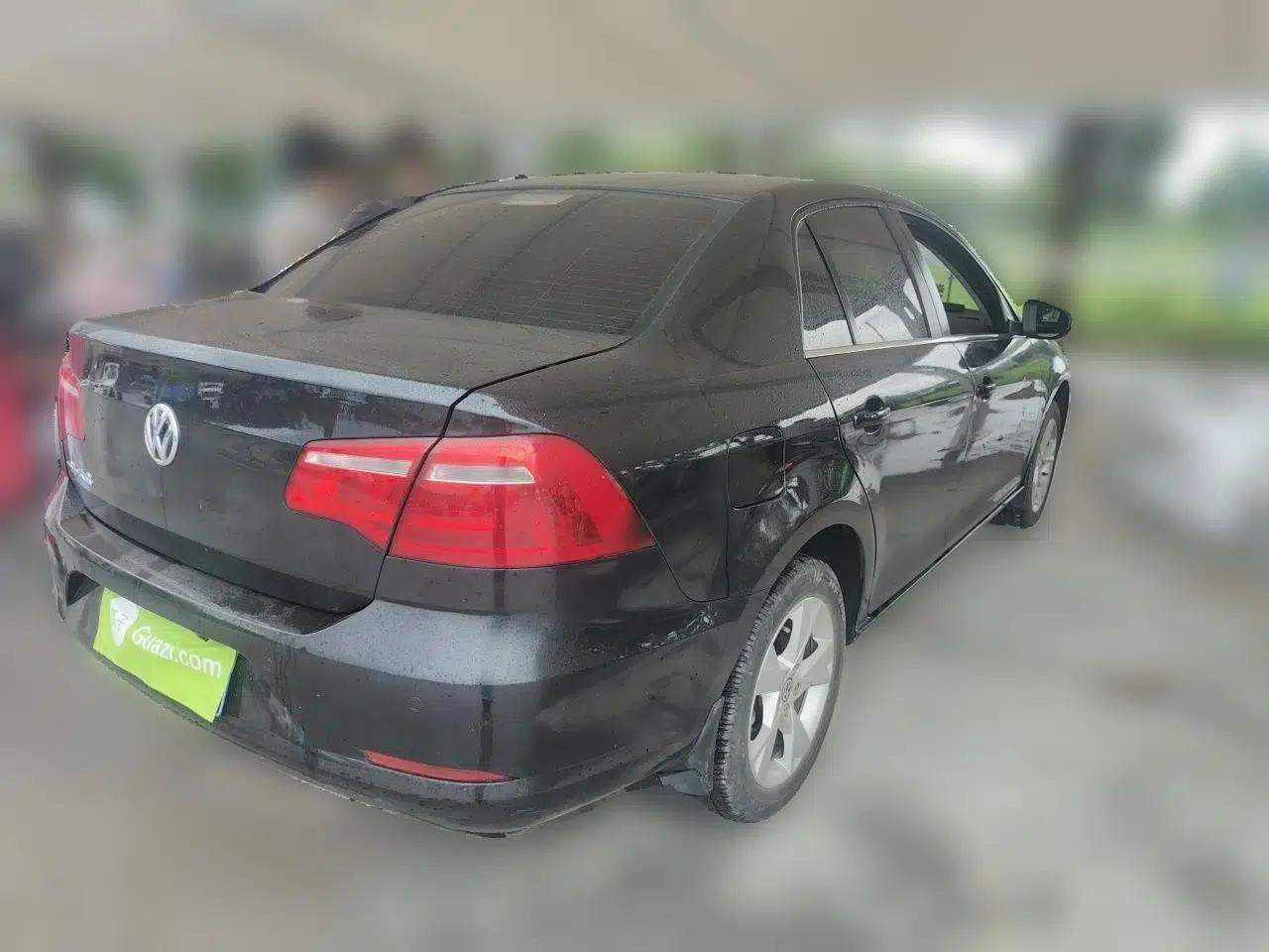 Volkswagen Bora 2014 1.6L Automatic Comfort Model — миниатюра 6