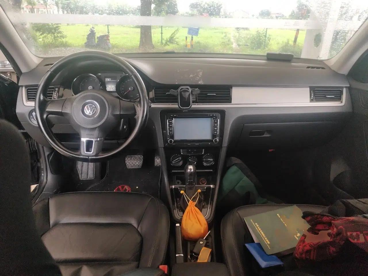 Volkswagen Bora 2014 1.6L Automatic Comfort Model — миниатюра 9