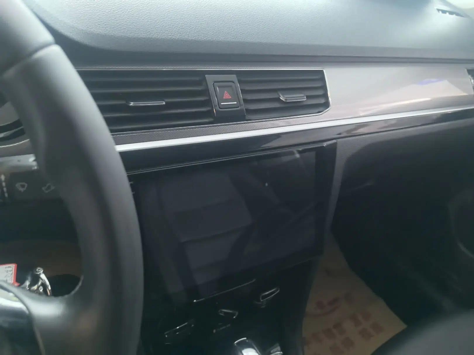 Volkswagen Bora 2017 1.6L Automatic Comfort Model — миниатюра 15