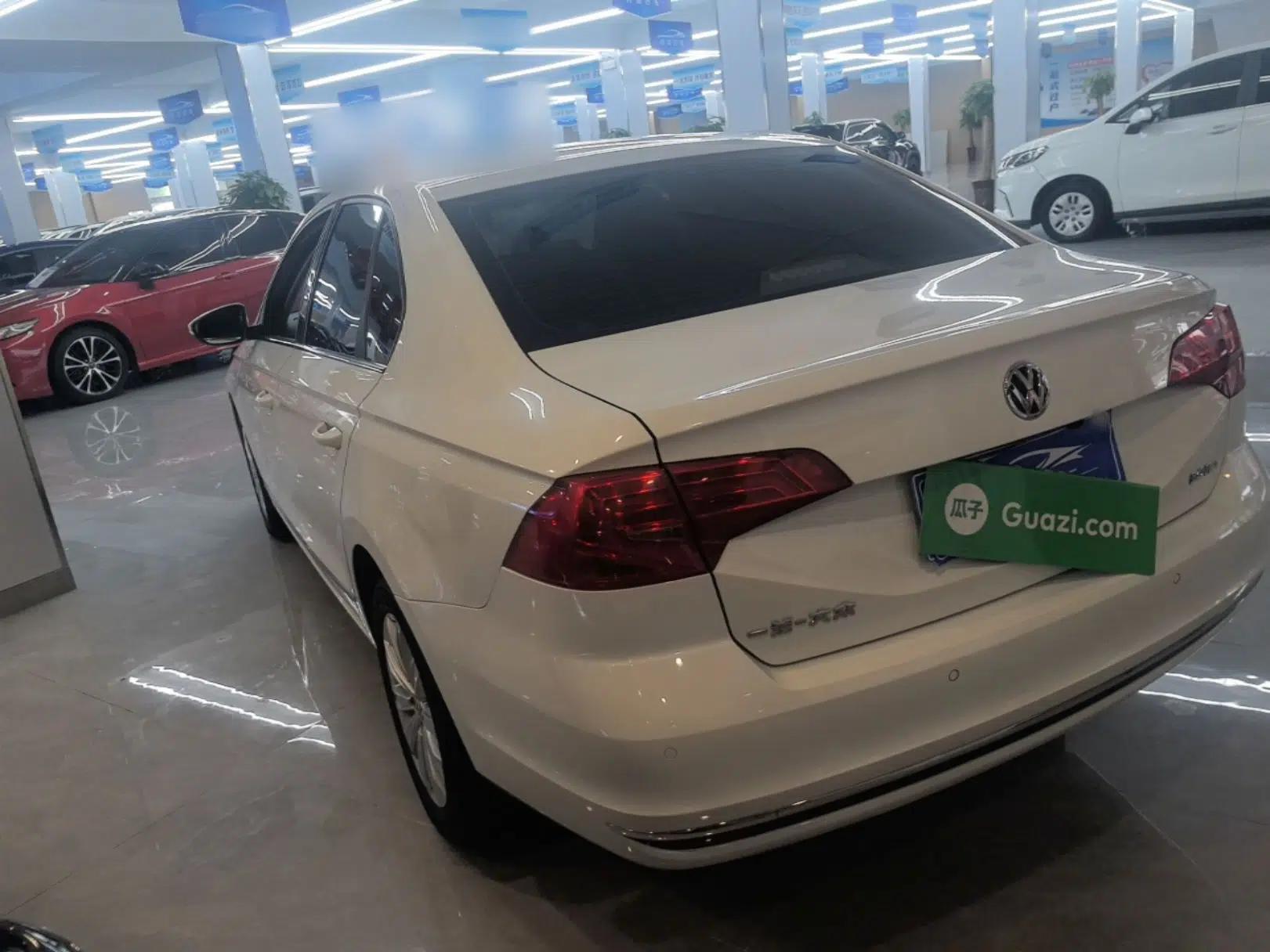 Volkswagen Bora 2017 1.6L Automatic Comfort Model — миниатюра 4