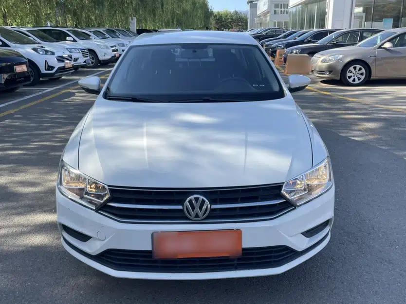 Volkswagen Bora 2018 1.5L Manual Fashion Model — миниатюра 2