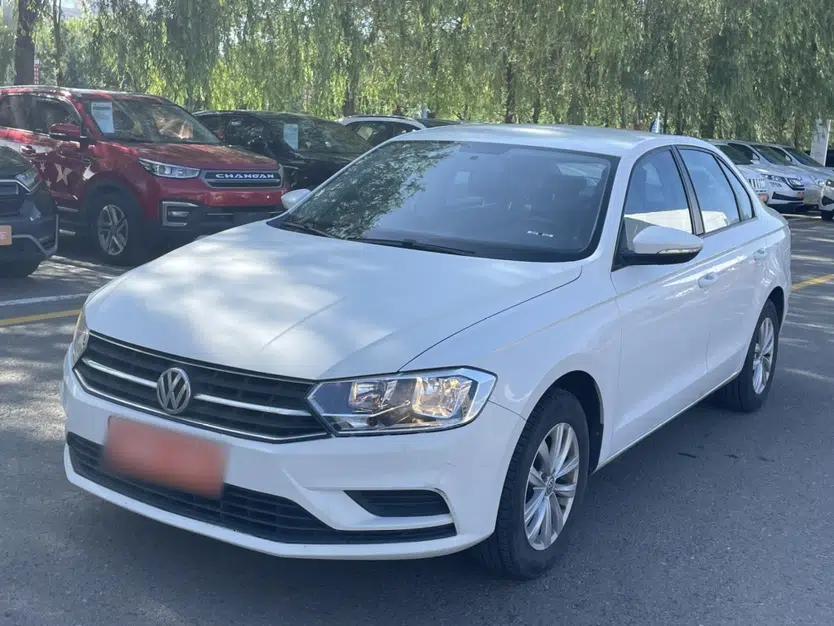 Volkswagen Bora 2018 1.5L Manual Fashion Model — миниатюра 7