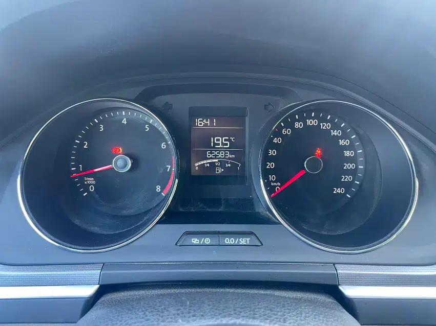 Volkswagen Bora 2018 1.5L Manual Fashion Model — миниатюра 9