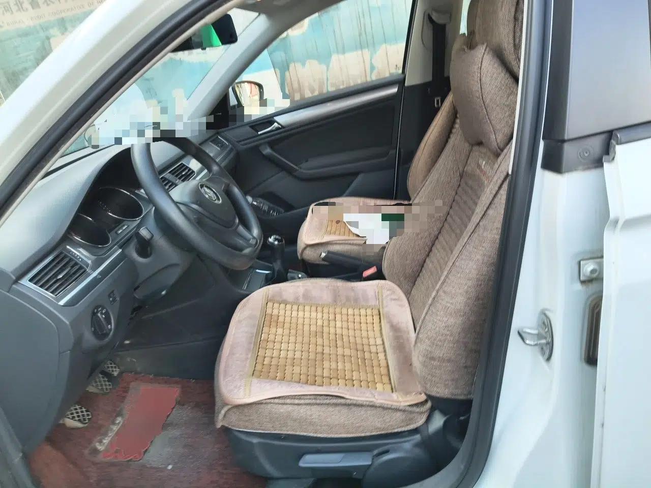 Volkswagen Bora 2017 1.6L Manual Fashion Model — миниатюра 12