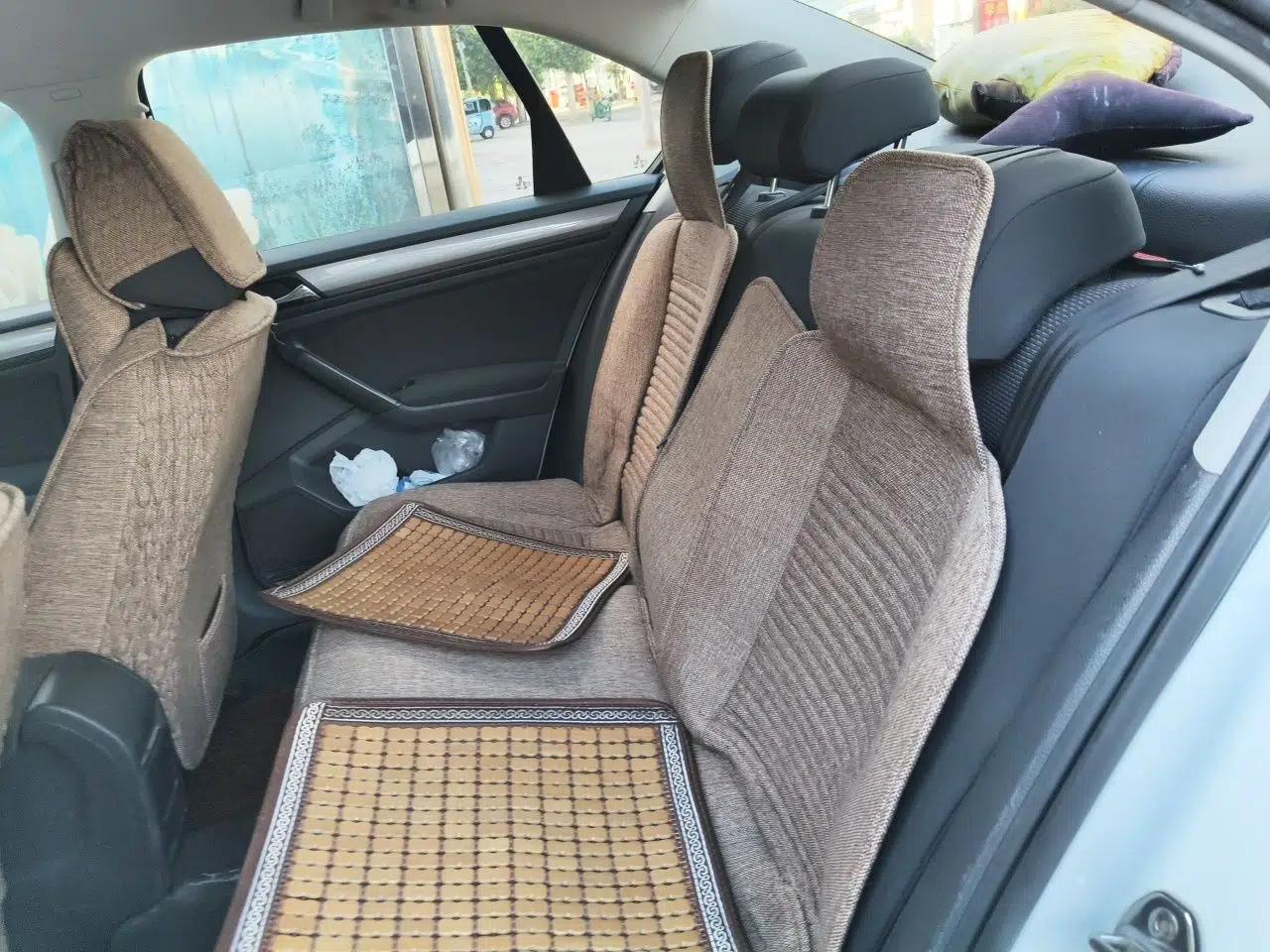 Volkswagen Bora 2017 1.6L Manual Fashion Model — миниатюра 14
