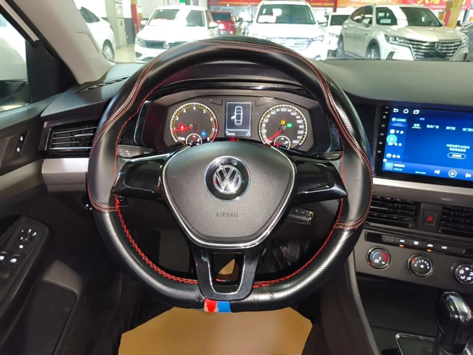Volkswagen Bora 2019 Revised Version 1.5L Automatic Fashionable Style China VI — миниатюра 13